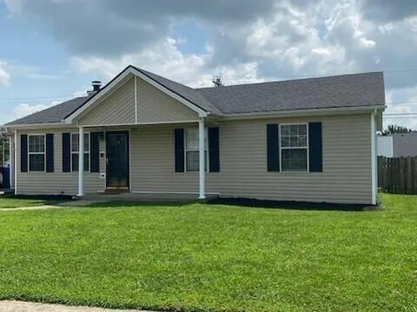 704 Pinoak Dr, Nicholasville, KY 40356