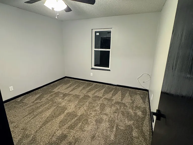 308 SE Melody Ln #A — Photo 9