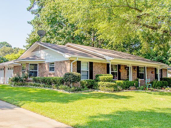 4th image of 604 Berkshire Dr
