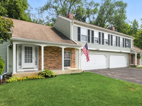 2S749 Grove Ln, Warrenville, IL 60555