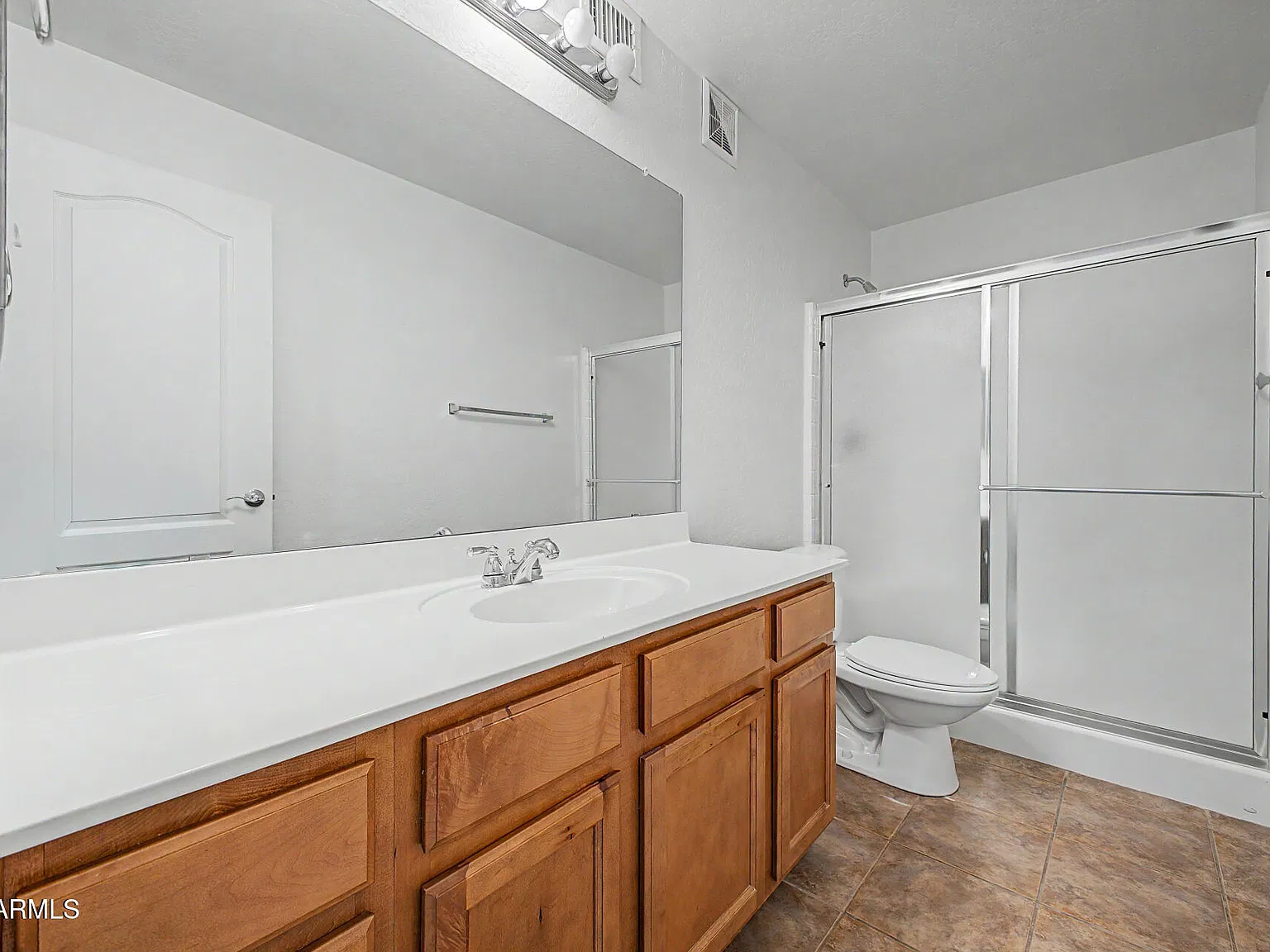2 bed, 2.0 bath, 1076 sqft, $2,200 — Photo 3