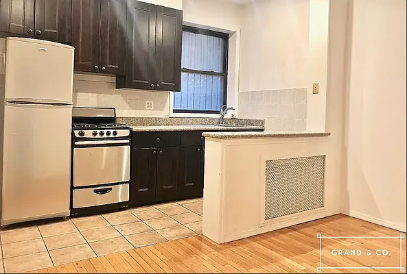 Rented by Grand & Co. | media 1