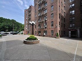 2nd image of 83-75 Woodhaven Blvd APT Lb1