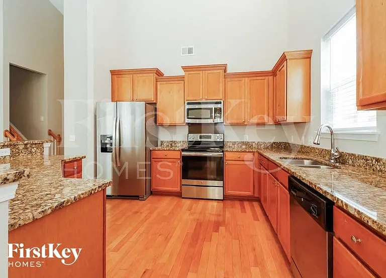 115 Marinella Dr — Photo 5