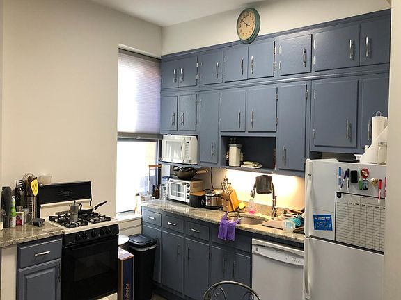 5th image of 137 Mamaroneck Ave #3