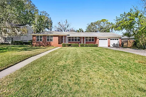 4428 Worth Dr W Photo 1