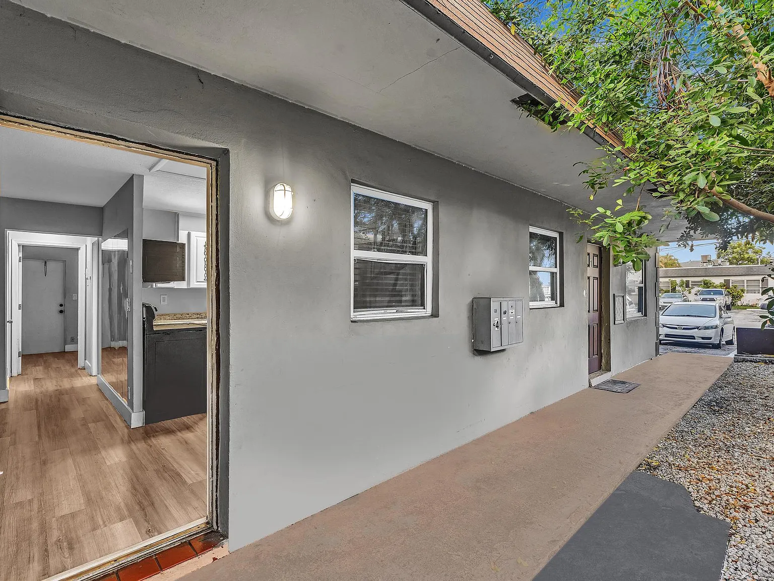 2 bed, 1.0 bath, 850 sqft, $2,000 — Photo 2