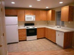 8050-8054 SE Market St, Portland, OR 97215