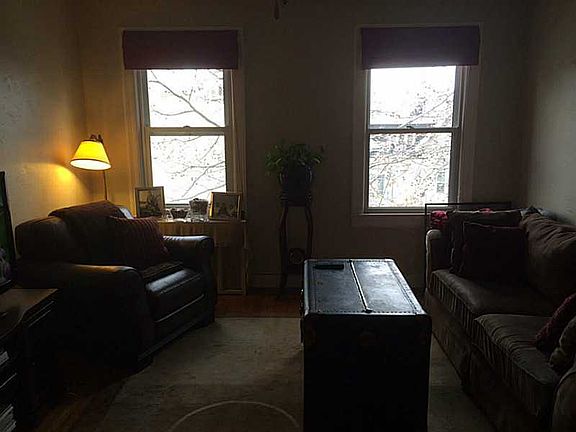5th image of 372 S Highland Ave APT 402