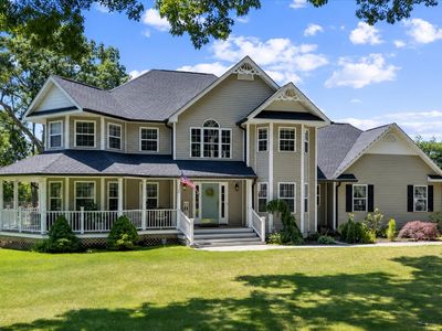 16 Crest Hollow Lane, Manorville, NY, 11949
