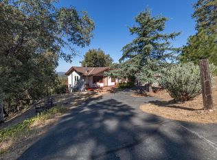 51300 Buckskin Ln, Oakhurst, CA 93644