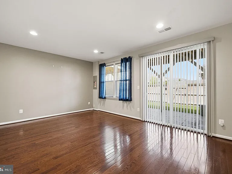 650 Aspen Rd #108 — Photo 16