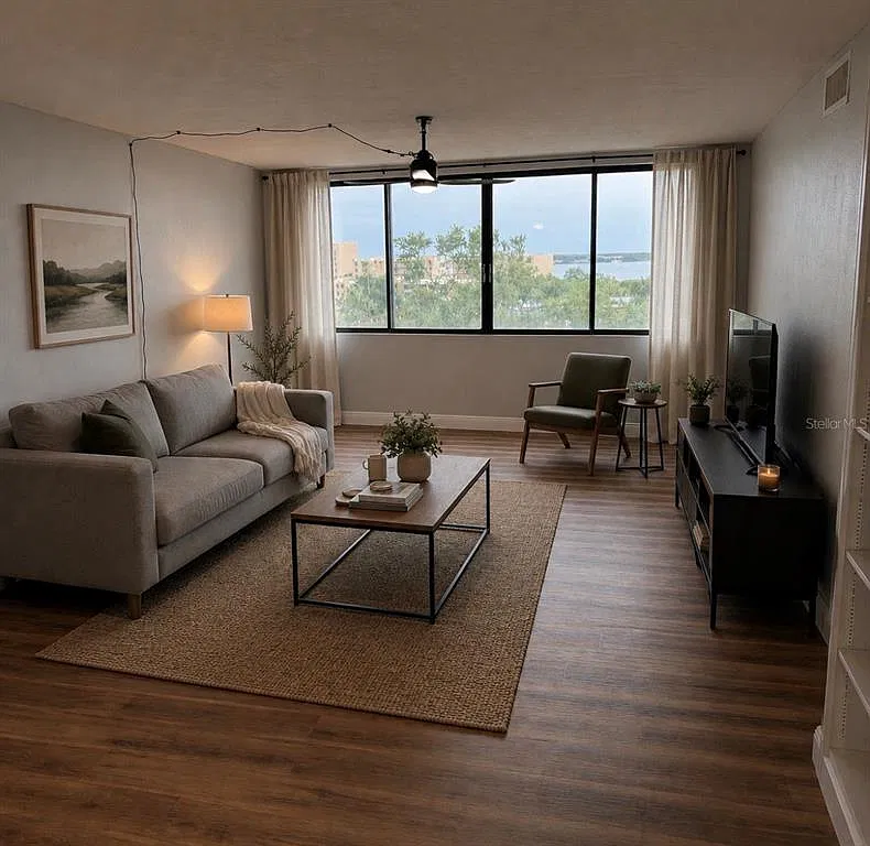 2 bed, 2.0 bath, 1050 sqft, $2,100 — Photo 4
