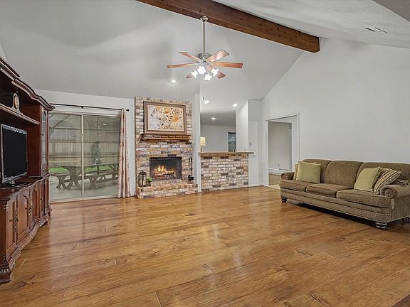 5th image of 139 Spanish Moss Ln