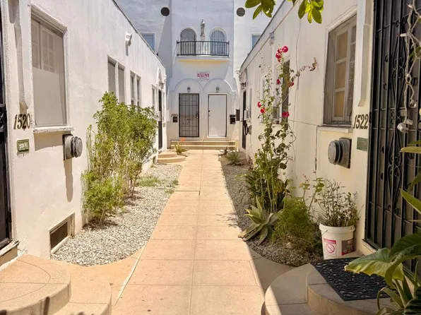 1520 Menlo Ave, 1520 Menlo Ave #533348A5C, Los Angeles, CA 90006