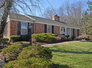 100 Fieldstone Dr, Terrace Park, OH 45174