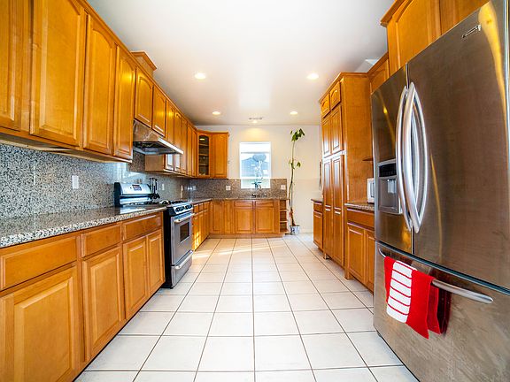 Beautiful Granite Kitchen