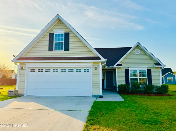100 Kenmore Court, New Bern, NC 28560