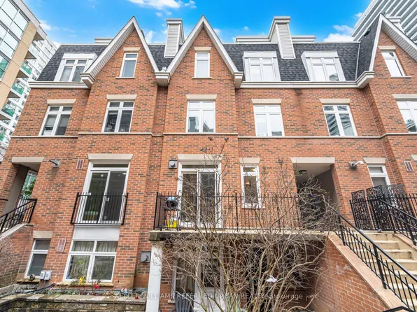 83 Lillian St #25, Toronto, ON M4S 2H7