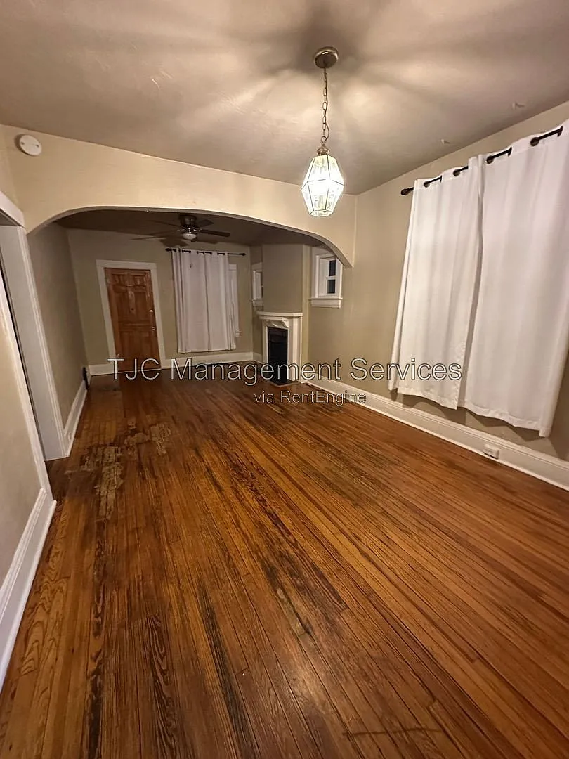 1 bed, 1.0 bath, 600 sqft, $1,495 — Photo 2