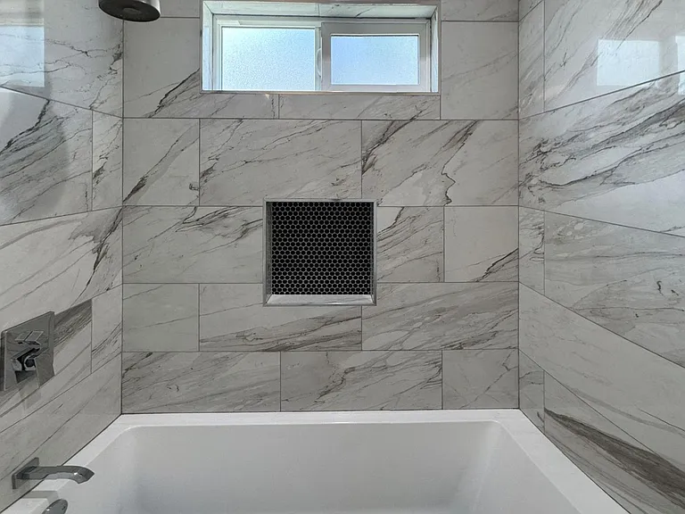 1206 N Alexandria Ave — Photo 9