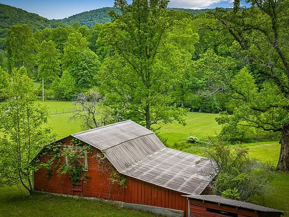 4th image of 2100 Big Creek Rd
