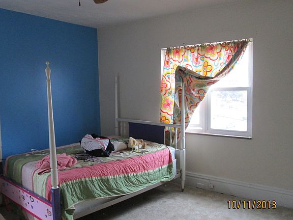 5th image of 221 Church Ave