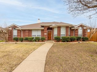 2002 Brook Tree Dr, Garland, TX 75040