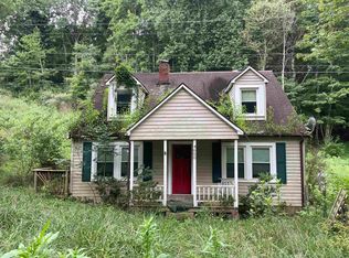 4650 Pulaski Giles Tpke, Pearisburg, VA 24134