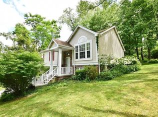 2437 Lytle Rd, Bethel Park, PA 15102