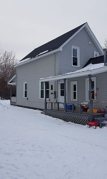 2nd image of 408 15th Ave W
