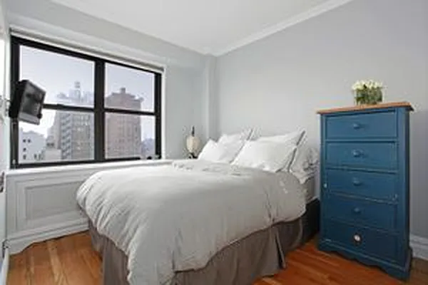 Sold by Douglas Elliman | media 10