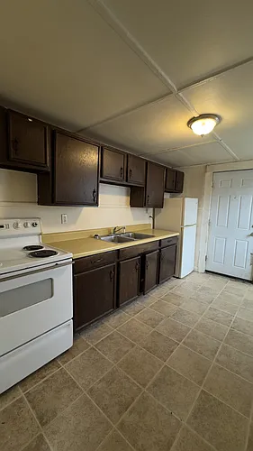 88 Elm St Photo 1