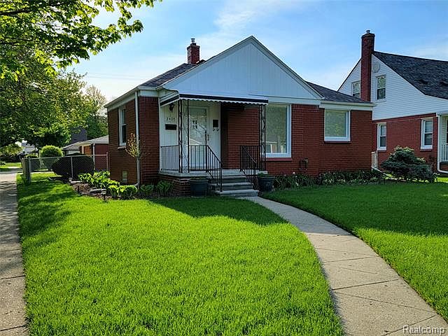 1st image of 2405 17th St
