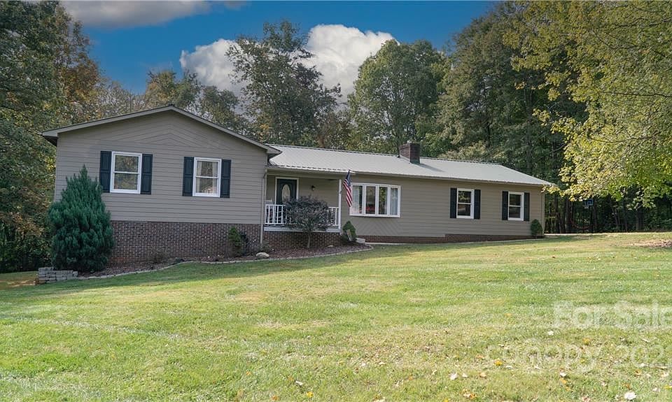 1st image of 2127 Williams Wood Dr