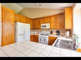 8709 Heely Ct, Bakersfield, CA 93311