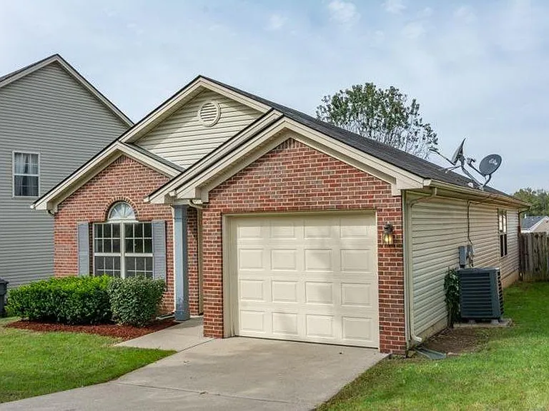 200 Strawberry Fields Rd — Photo 3