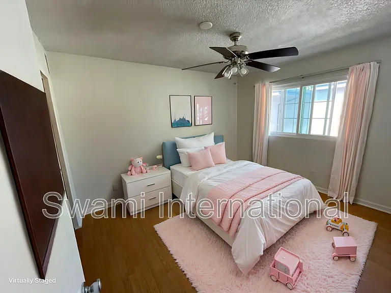 1535 W 102nd St #6 — Photo 22