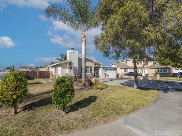 7681 El Rovia Cir, Buena Park, CA 90620