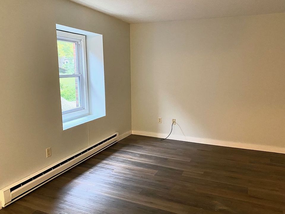2nd image of 504 N Main St #B3