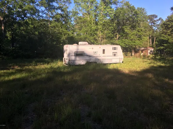 114 Ephraim Rd, Saint Helena Island, SC 29920