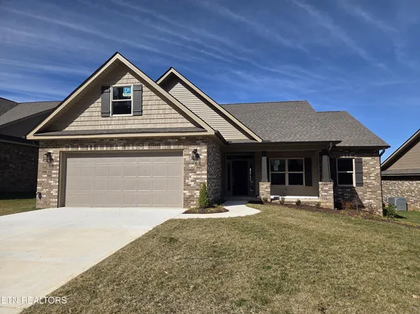 1347 Kenzi Rose Ln, Knoxville, TN 37918