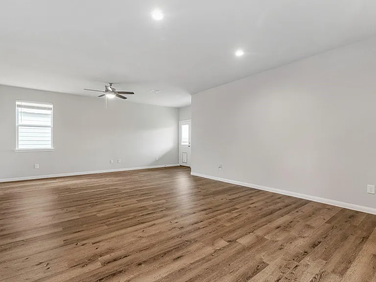 2519 Moapa Dr — Photo 5