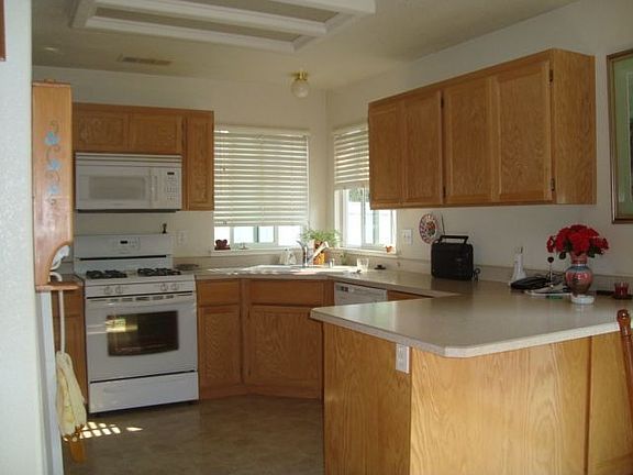 4th image of 3359 Southwood Dr