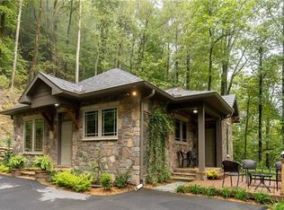 712 Eastatoe Gap Rd, Rosman, NC 28772