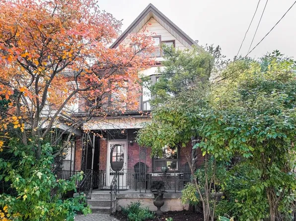 39 Head St, Hamilton, ON L8R 1P8
