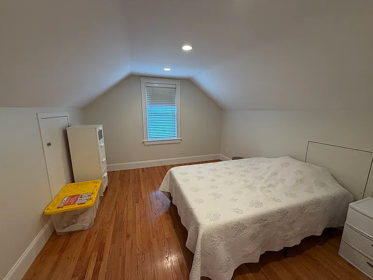32-34 Chestnut St #32 — Photo 14