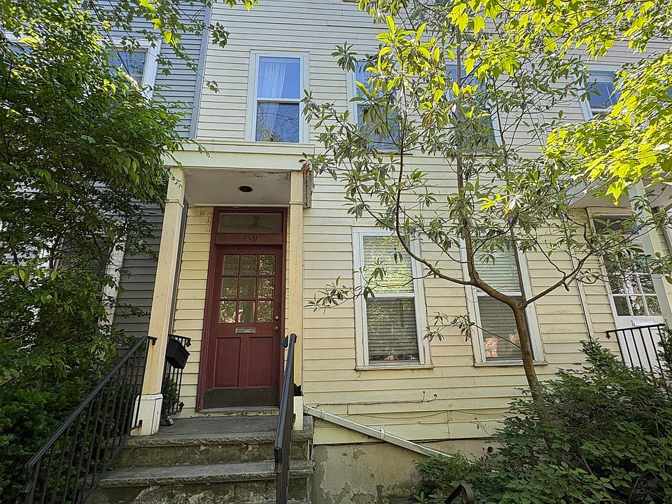 1st image of 159 Sussex St #1