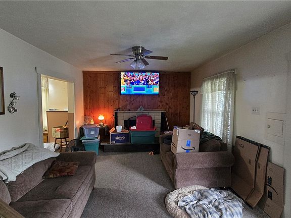 5th image of 686 Stambaugh Ave