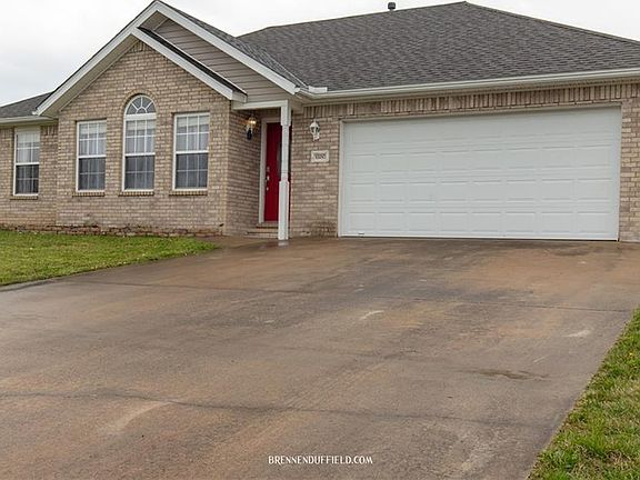 2nd image of 1330 Laurie Ln